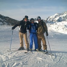 En najs gruppbild p&aring; g&auml;nget ute p&aring; &auml;ventyr!. Foto: e.i.f&auml;lth(ornet). &Aring;kare: Christian, oscar, erika.