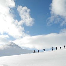 Toppturskurs med Mikal nerberg p&aring; R&oslash;rnestinden 1. Foto: Patrik Jonsson.