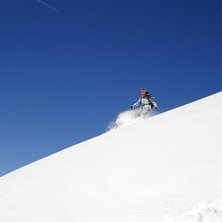 Johan har just h&aring;nglat med ett sn&ouml;monster. Foto: Emil Gustafsson. &Aring;kare: Johan Andersson.