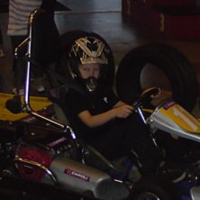 de h&auml;er &auml;r jag n&auml;r jag k&ouml;r gokart i naksta!!. Foto: peter clemin. &Aring;kare: jesper clemin.