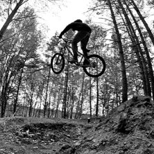 Foto: Simon Pont&eacute;r. &Aring;kare: Joakim Nilsson.