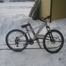Det e en cyclepro zyclone. den e till salu. e du i. Foto: jag. &Aring;kare: Min andra cykel.