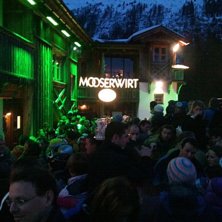 P&aring; afterski. Foto: Martin Berg.