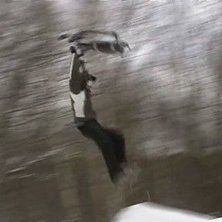 Mitt otroliga 8 meters hopp
. Foto: kennta bernte. &Aring;kare: felix.