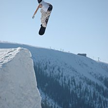 Bs 360 tailgrab i linne och str&aring;lande sol :). Foto: Daniel R&ouml;nnb&auml;ck. &Aring;kare: Jocke Hammar.