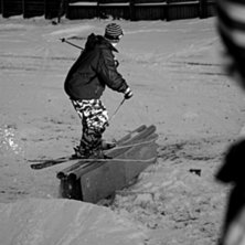 G&ouml;tt med att sn&ouml;n &auml;ntligen kom, men det sm&auml;lte. Foto: Tobias Johansson. &Aring;kare: Rickard Bergqvist.