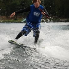 lipslide med wakeskate!. Foto: Markus Henriksson. &Aring;kare: Linus Ferm.