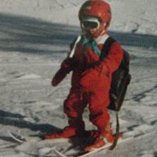 En liten Johanna p&aring; skidor :). Foto: Thomas.W. &Aring;kare: Johanna.