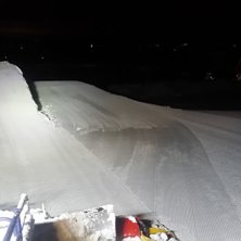 silkef&oslash;re  kom dere ut I bakken I morgen????
.