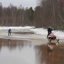 Lite f&ouml;rs&auml;songstr&auml;ning. Foto: Martin &amp;quot;l&aring;ngen&amp;quot; Perttu. &Aring;kare: Felix och Jokkahontas.