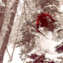En dag med mycket sn&ouml; i Mathisskogen.. Foto: Johan Hellman. &Aring;kare: Daniel Furberg.