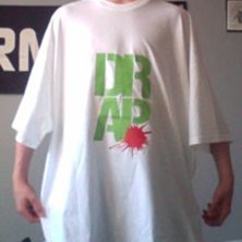 white tee. Foto: drap.