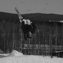 backflip. Foto: Jon Genberg. &Aring;kare: Anton Westling.