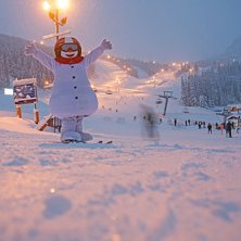 35 cm sn&oslash; p&aring; tre dager
Hemsedal m&aring;lte 7 cm nysn.