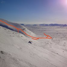 Predikstolens nordsida och hur man ska sv&auml;nga run. Foto: Mattias Skantz.
