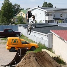 &Aring;kare: Dennis kangasmaa.