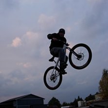 small jump. Foto: olle brant. &Aring;kare: nigel anderson.