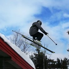 &Aring;kare: Martin Nepstad.