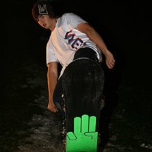 Jag och Hengus k&ouml;r lite night session p&aring; en stub. Foto: tysken. &Aring;kare: Rydell.