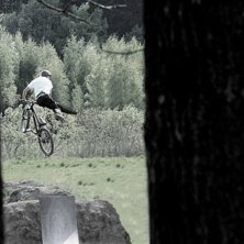 Kv&auml;lls sessh i Knutson&acute;s egna dirt...H&auml;r ser ni. Foto: Benjamin Johansson. &Aring;kare: Andereas Knutson.