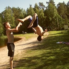 Backflip fr&aring;n handen. Foto: Bill Lundberg. &Aring;kare: Isak Selder(Jag).