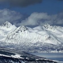 My backyard mountains, 15 min outside my hometown.. Foto: Olav Solberg.