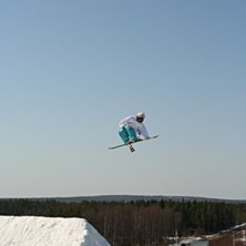 K&ouml;rde en 900 med v&auml;nster----hand p&aring; v&auml;nster---. Foto: Jacob st&aring;lnacke. &Aring;kare: Jag.