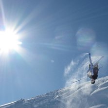 BC hopp i svarta bj&ouml;rn.. Foto: Jonathan Vitblom. &Aring;kare: Joel Berggren.