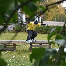 En liten session p&aring; Blommans g&aring;rd.. Foto: ruuuk. &Aring;kare: wahlan.