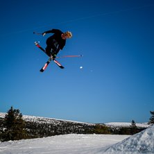 www.yweski.com
Instagram @axlson
Freeride @adolf. Foto: Axel Adolfsson. &Aring;kare: Jonas Bj&ouml;rkman.