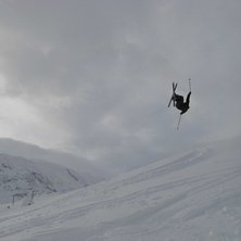 frontflip. Foto: jonas rensfeldt. &Aring;kare: victor dahlgren.