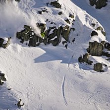 Davva i sista luftf&auml;rden p&aring; ett grymt dubbeldrop. Foto: Ludwig Andersson. &Aring;kare: David Persson.