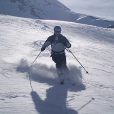 Sk&ouml;na sv&auml;ngar i 30 cm nysn&ouml; i Val. . Foto: Andreas M&uuml;hlich. &Aring;kare: Johan Ahlberg.