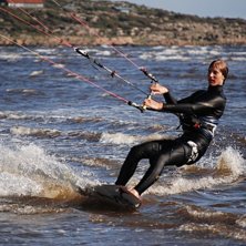 kite i ringseg&aring;rd en fin sommardag.. Foto: Rolf Larsson. &Aring;kare: Arvid Larsson.