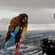 jag k&ouml;r en 360 truckdriver p&aring; ett hopp som vi by. Foto: Marcus Olsson. &Aring;kare: Oscar Wester.