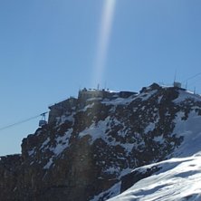 Punta Indren toppstation, 3 250 meter upp ungef&auml;r. Foto: Emma Emborg.