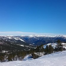 F&oslash;rste helga i p&aring;ska og bl&aring; himmel!
God morgen!.
