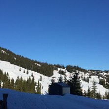 P&aring;skev&aelig;ret er p&aring; plass. 
I dag er det Kvitfjell.