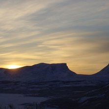 Soluppg&aring;ng, bilden tagen fr&aring;n bj&ouml;rkliden. Foto: Simon Pont&eacute;r. &Aring;kare: Lapporten?....