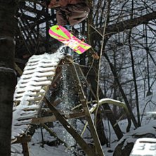 Jacob droppar fr&aring;n ns banan. Foto: Fredrik Andersson. &Aring;kare: Jacob Nordstr&ouml;m.