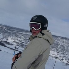 Ett foto av fotografen. Foto: Frida Krantz. &Aring;kare: Linus Krantz.