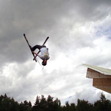 hopp!. Foto: Aron Mathisen. &Aring;kare: Werner.