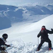 Heliskiing i Abiskoalperna. Foto: Mountain Man. &Aring;kare: Ace DG.