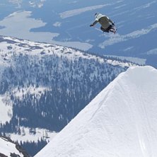 Flyg. Foto: Ebony. &Aring;kare: Ebony.