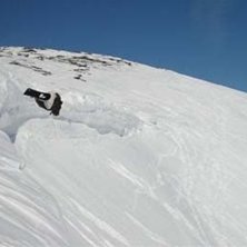 Jag i en sw underflip utf&ouml;r en driva bakom lillsk. Foto: Johan Hallstr&ouml;m. &Aring;kare: Stefan Moss.