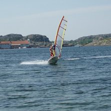 en sk&ouml;n gipp. Foto: madelene jonsson. &Aring;kare: ville berg-malmborg.