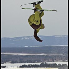 tr&auml;nar flippar . Foto: Jacob Gustafsson. &Aring;kare: Jonathan Liljedal.