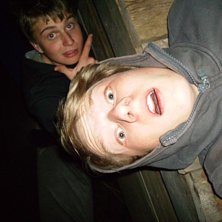 Jooose (&ouml;verst) och Mseln (underst) posar. Foto: Jooose. &Aring;kare: Mseln och Jooose.