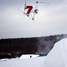 En bakl&auml;nges snurr med en tail. Foto: Karl. &Aring;kare: Elias Henderson.