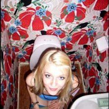 hahah coola tapeter. Foto: patricia. &Aring;kare: jag.